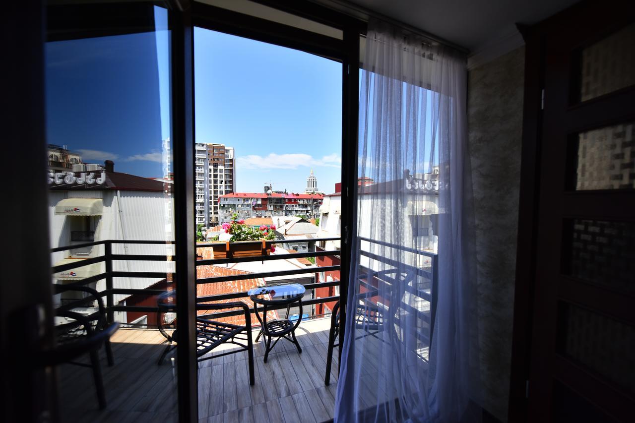 Hotel Phaliashvili Batumi Exterior foto